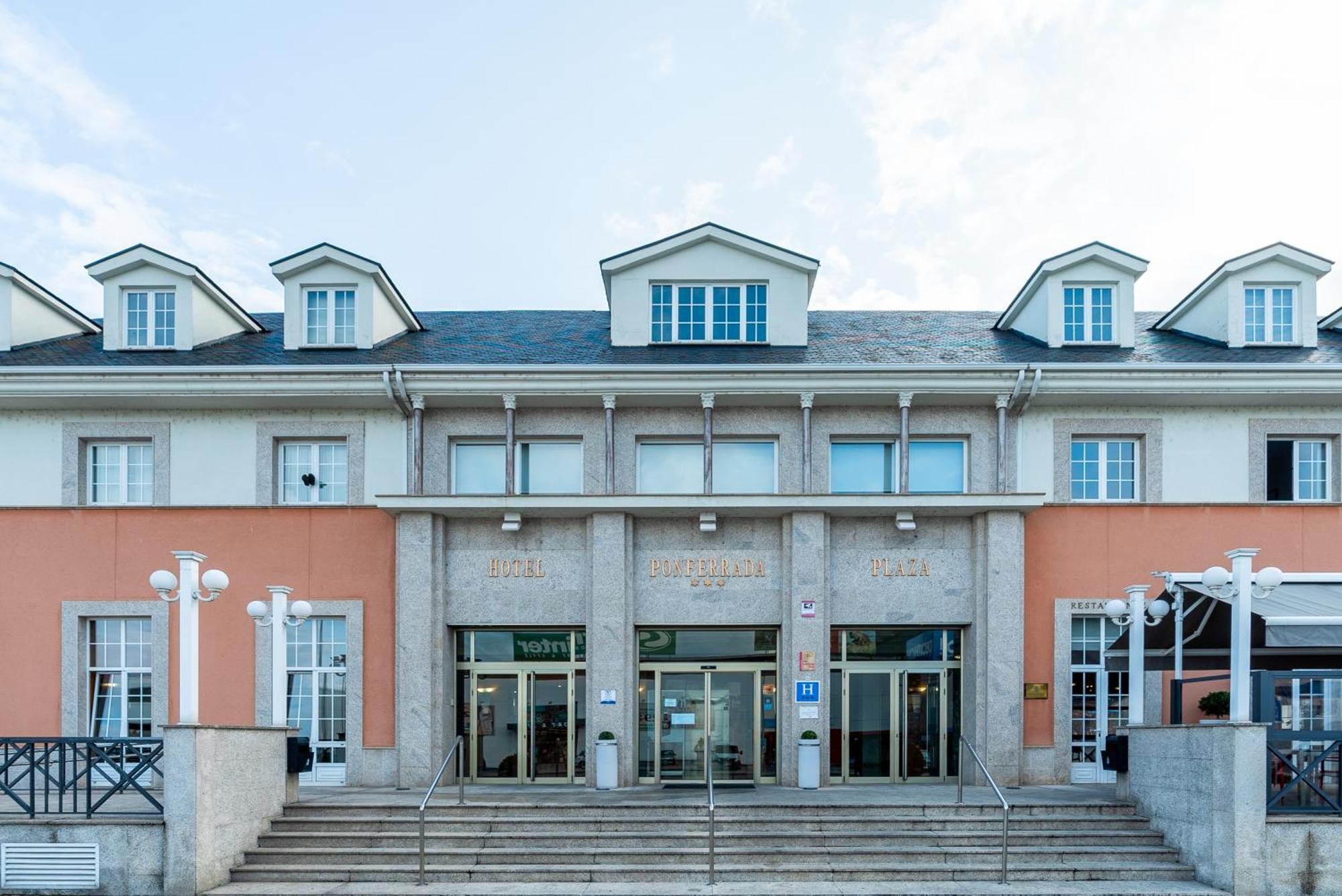Ponferrada Plaza 호텔 외부 사진